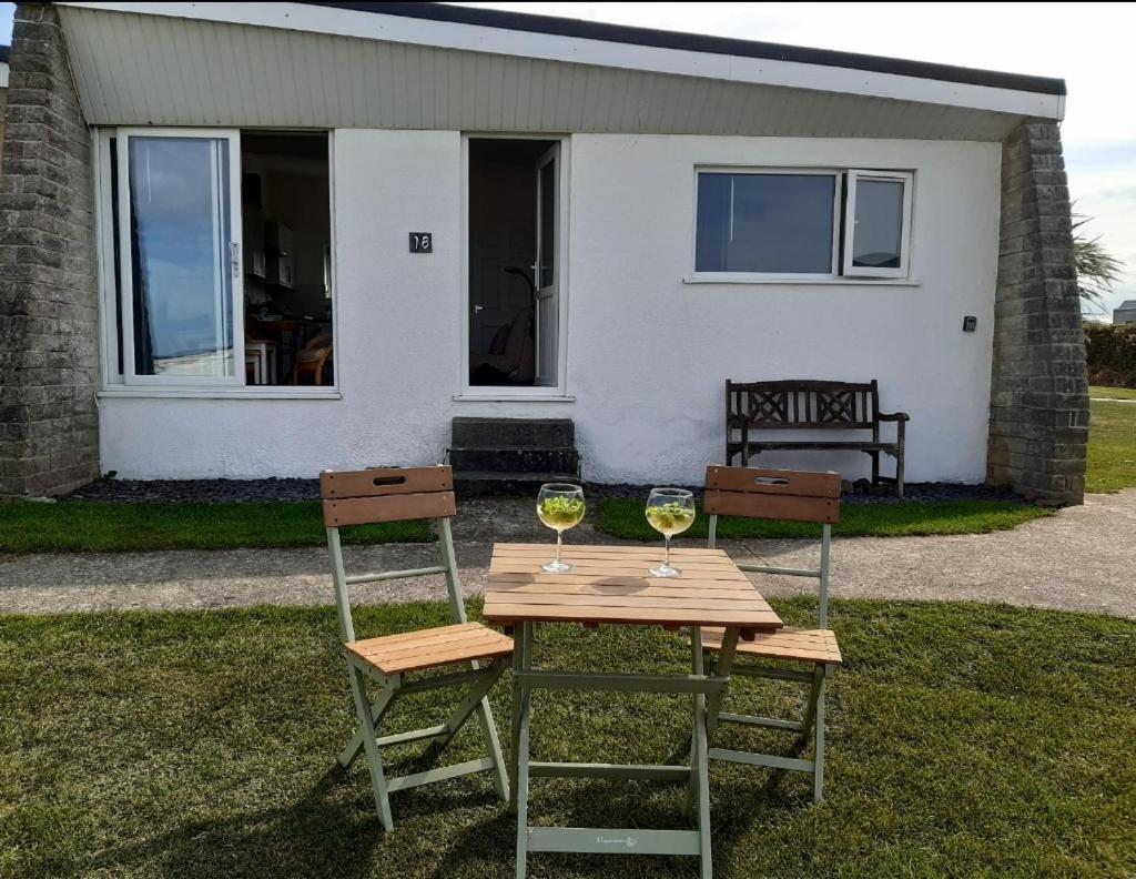 Chalet 18 Widemouth Bay Holiday Village Bude Bagian luar foto